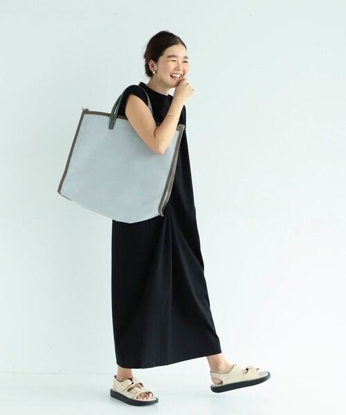 SLOANEDemi-Luxe BEAMS/別注タックスリーブワンピース SLOANE ワンピース スタイリスト佐藤佳菜子 × Demi-Luxe BEAMS