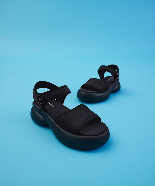 CHARLES ＆ KEITH サンダル フラワーバックル プラットフォーム
