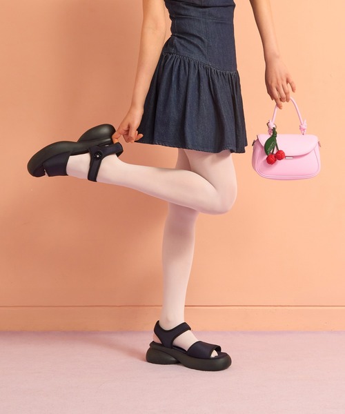 CHARLES ＆ KEITH サンダル フラワーバックル プラットフォーム