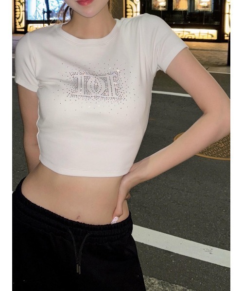新品タグ付き ダーリッチ シャイニーDDロゴコンパクトTシャツ ホワイト Darich tシャツ シャイニーDDロゴコンパクトTシャツ レディース