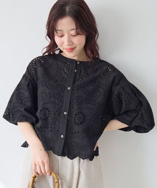 le.coeur blanc（ルクールブラン） ブラウス シャツ カットワーク刺繍