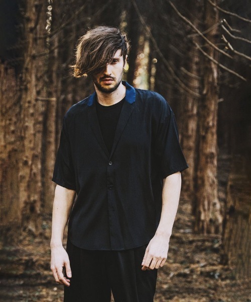 NO ID.（ノーアイディー） シャツ 半袖 「NO ID.」Back Tuck Shirt