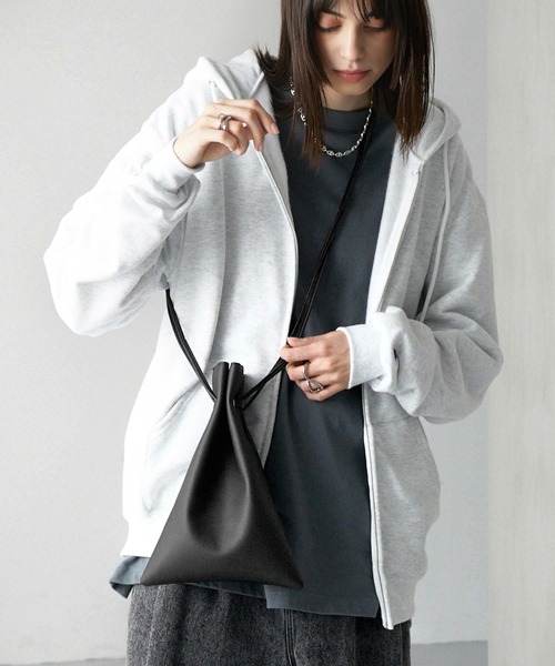 Alex ショルダーバック ショルダーバッグ 「Alfred Alex」synthetic leather drawstring