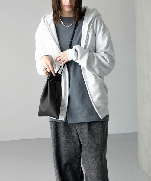 ショルダーバッグ 「Alfred Alex」synthetic leather drawstring