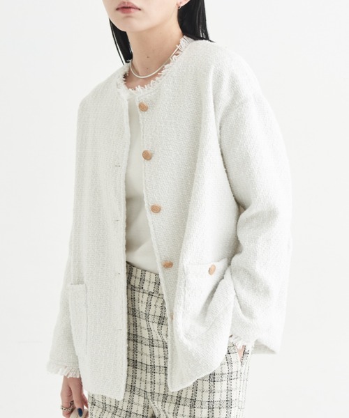 Aga 新品未使用　ノーカラージャケット アイボリー　大人可愛い Aunt Marie's（アントマリーズ） ノーカラージャケット FREE