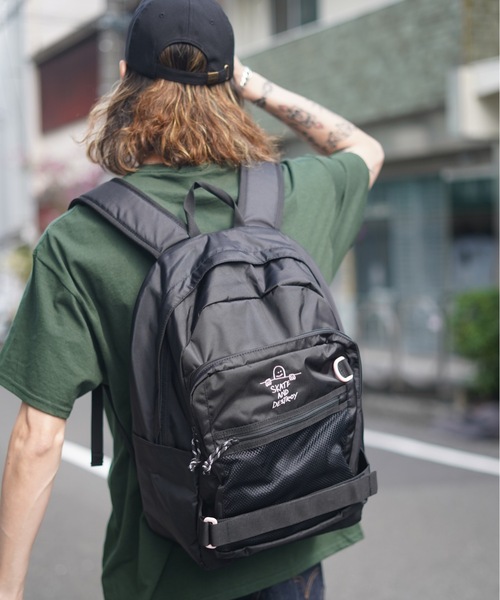THRASHER デイバック リュック GONZ SAD BACKPACK 26L/THRASHER