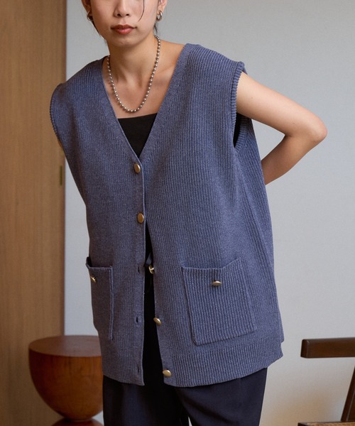 Eclat one ベスト ジレ Vネック ゴールドボタン スポンディッシュ