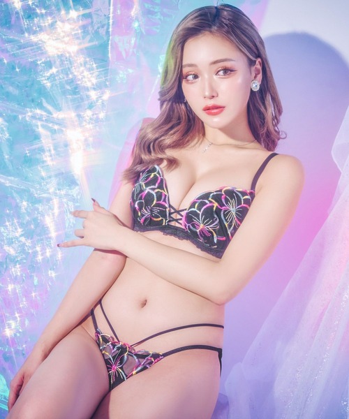 Amazon | レノア リセット 柔軟剤 フレッシュローズ&ナチュラル