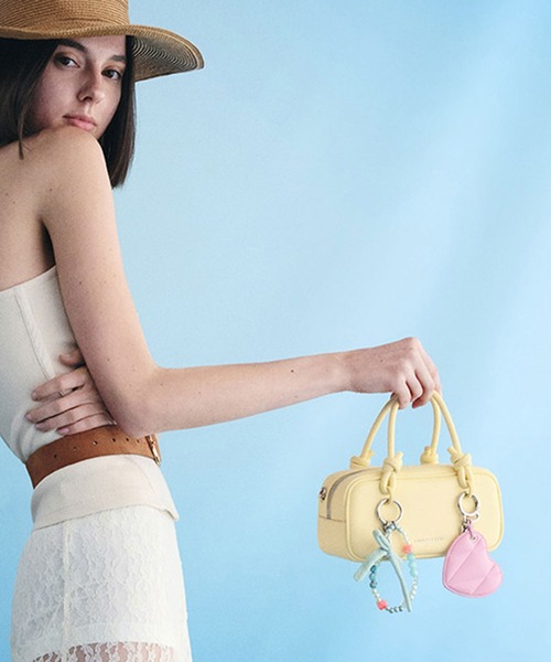 CHARLES & KEITH◆Sammie サミー ジップトート◆送料込 CHARLES ＆ KEITH トートバッグ Sammie サミー ノットハンドル