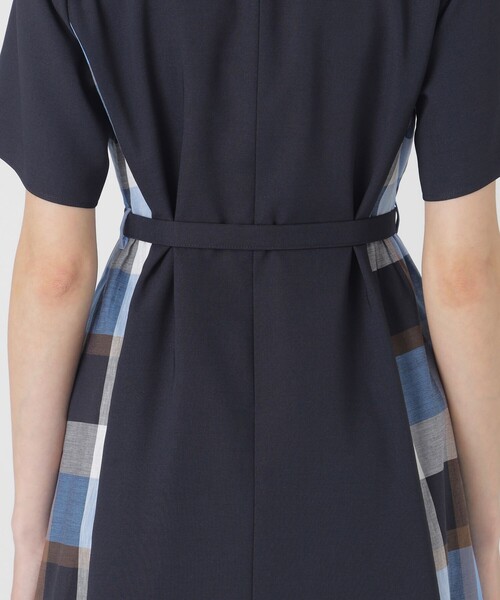 BLUE LABEL CRESTBRIDGE（ブルーレーベルクレストブリッジ