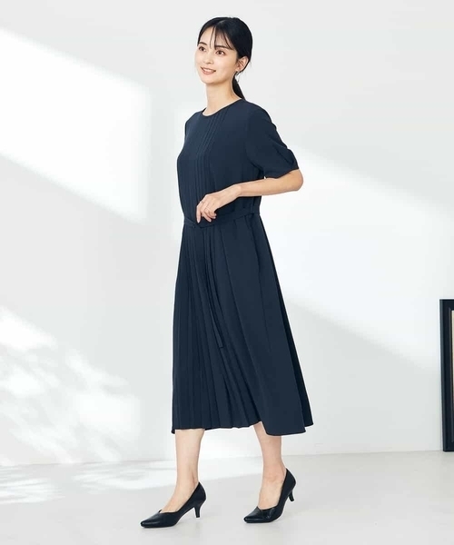 ワンピース 「洗える/ストレッチ」ベルト付フロントプリーツワンピースの画像