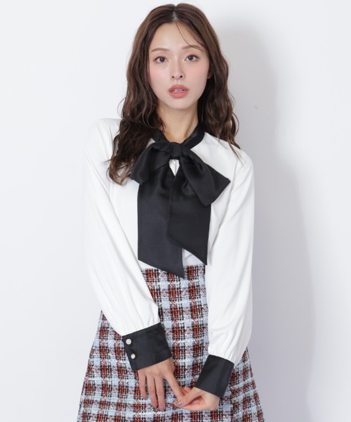 美品♡21AW ジルスチュアート　ボウタイブラウス　完売品　定価17600円　黒 JILL by JILL STUART（ジルバイジルスチュアート） ブラウス シャツ
