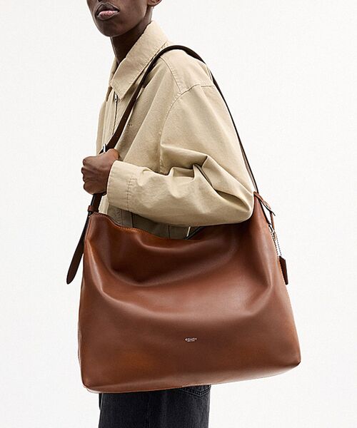 COACH ブラウンレザーショルダーバッグ メッセンジャーバック COACH（コーチ） ショルダーバッグ モットメッセンジャーバッグ