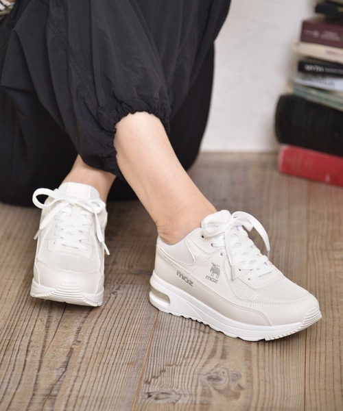 moz（モズ） スニーカー ワンポイントロゴエア入りクッション