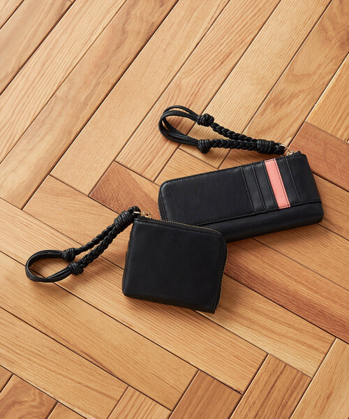 MONO COMME CA（モノコムサ） 長財布 財布 ストラップ付き 長財布