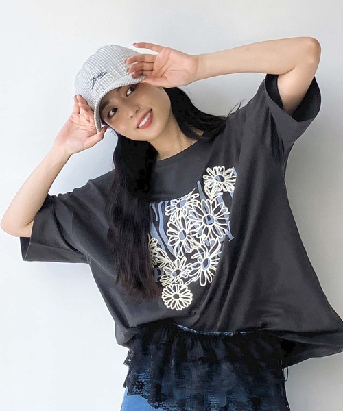 tシャツ フラワーモチーフ刺繍プルオーバー レディース チュール×フラワー刺繍プルオーバー（Tシャツ/カットソー