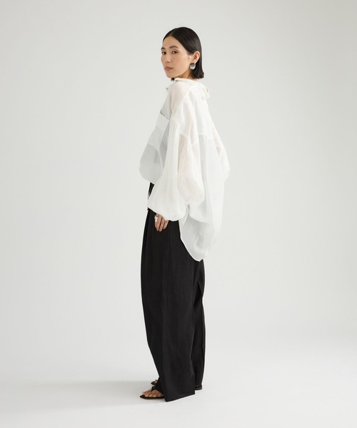 美品 Chaos 3,8万 ノーカラーブラウス バンドカラーブラウス 白 カオス Chaos（カオス） ブラウス シャツ /ランフォートブラウス レディース