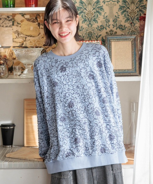 niko and… tシャツ フリフリアソートクルーネックプルオーバー