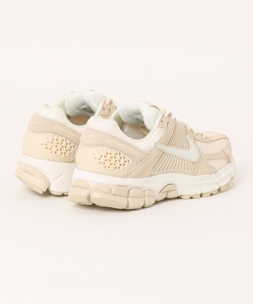 ナイキ NIKE Zoom Vomero 5 スニーカー　28 メンズ　ベージュ Nike Zoom Vomero 5 Men's Shoes. Nike JP