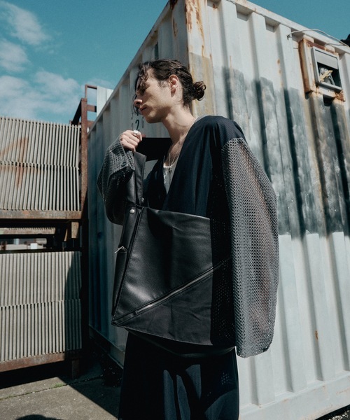 バイオハザード　ショルダーバッグ　AGILITY cii ショルダーバッグ Slash zip shoulder bag/スラッシュジップ