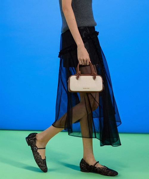 CHARLES ＆ KEITH トートバッグ Sammie サミーキャンバスノット