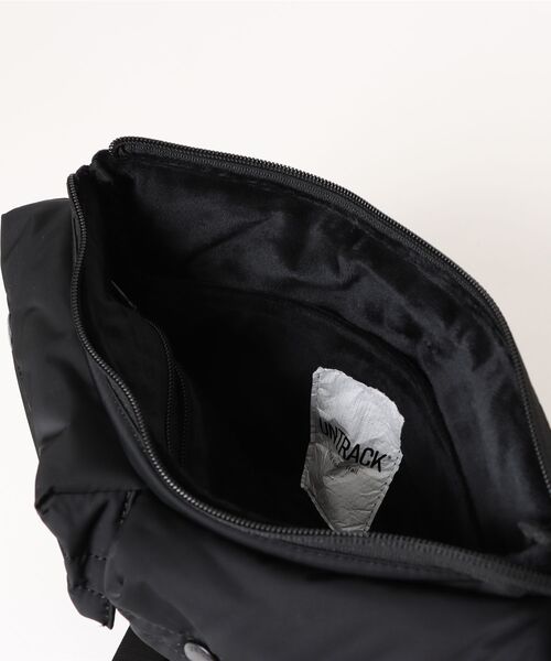 UNTRACK ショルダーバッグ CITY PLUS/THE HELMET ショルダーバッグ
