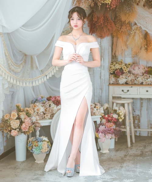 新品Tika オフショルロングドレス M ホワイト Tika ドレス キャバドレス オフショルダー 谷間見せ バスト