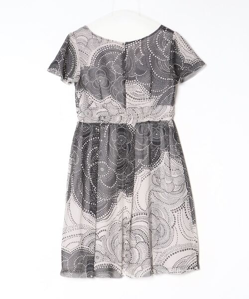 「QUEENS COURT」 半袖ワンピース 2 ブラック レディース_画像2