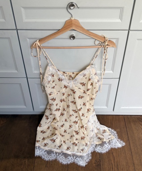 ワンピース sensual satin cami onepiece / レース付きサテン
