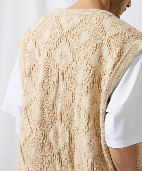 JOURNAL STANDARD ジャガードベスト 定価17600円 ジレ ベスト 23SS オフホワイト ジャーナルスタンダード 5-0602M 252598 JOURNAL STANDARD - JOURNAL STANDARD ジャガードベスト 定価