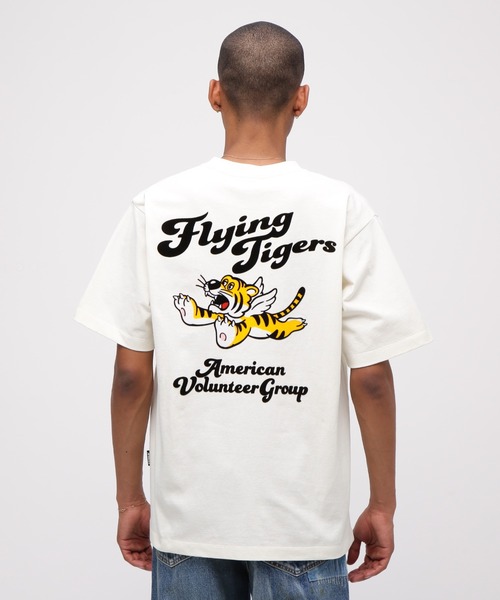 完売品◻️AVIREX 阪神タイガース コラボTシャツ　◻️Lサイズ　アビレックス AVIREX（アヴィレックス） tシャツ FLYING TIGER T-SHIRT / フライング