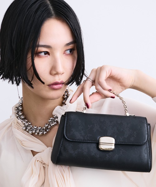 MONOe ショルダーバッグ バッグ チャイナ柄 チェーン ミニバッグ