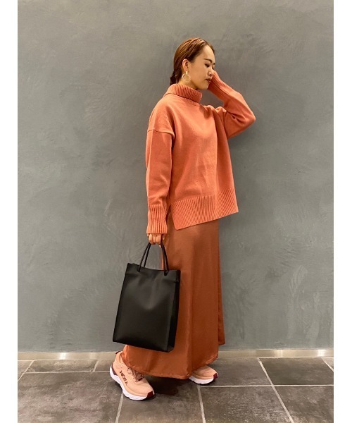 新品未使用　emmi スカート　サイズ1 emmi エミ emmi emmi atelier シンプルニットタイトスカート