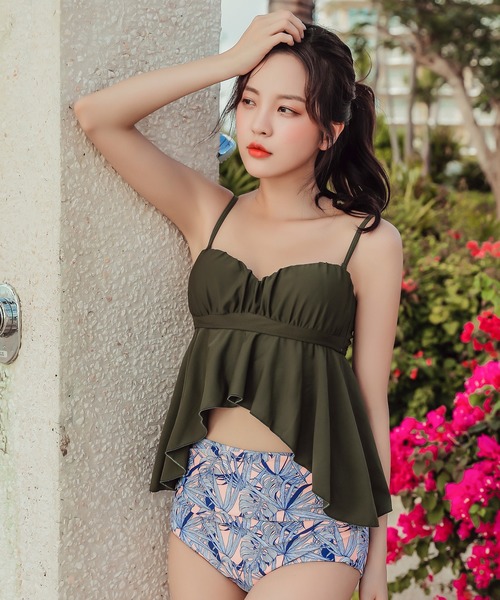 seadress 水着　ハイウェスト　花柄　M レディース titivate - 新品 SEADRESS 花柄 フロントV×バックレースアップ