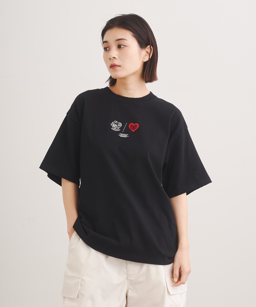 Tシャツ・カットソー DOUBLE HEART PATCH T-SHIRT Comme des Garçons PLAY Double Heart T-Shirt | Saks Fifth Avenue