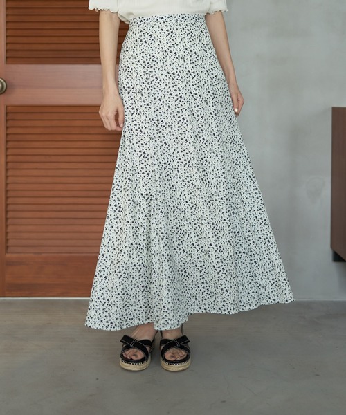 美品　soor ploom essential スカート　小花柄 小花柄タックギャザースカート/洗える(ロング・マキシ丈スカート