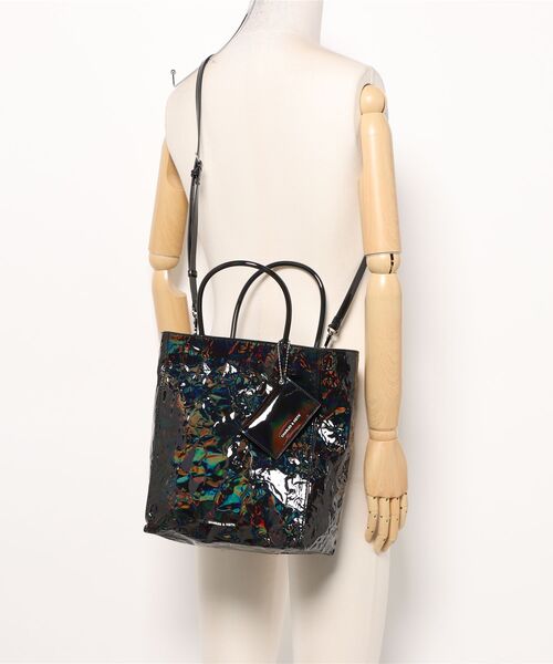 CHARLES ＆ KEITH トートバッグ Matina ラージマチナ パテント