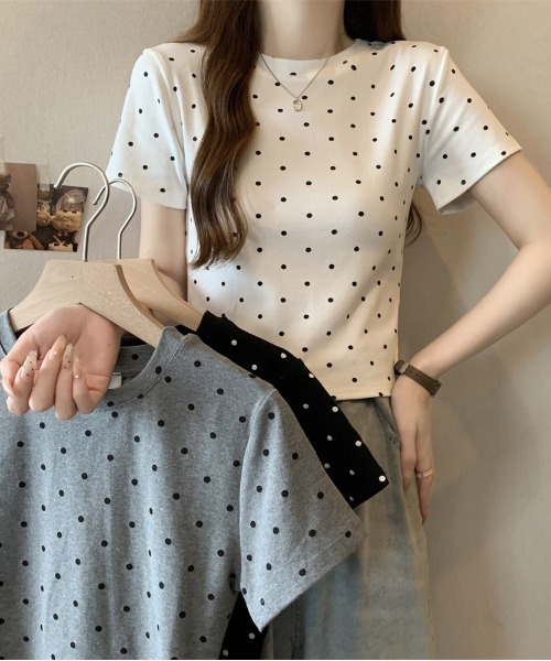 hillda ドット柄装飾の黒半袖Tシャツ 楽天市場】Tシャツ
