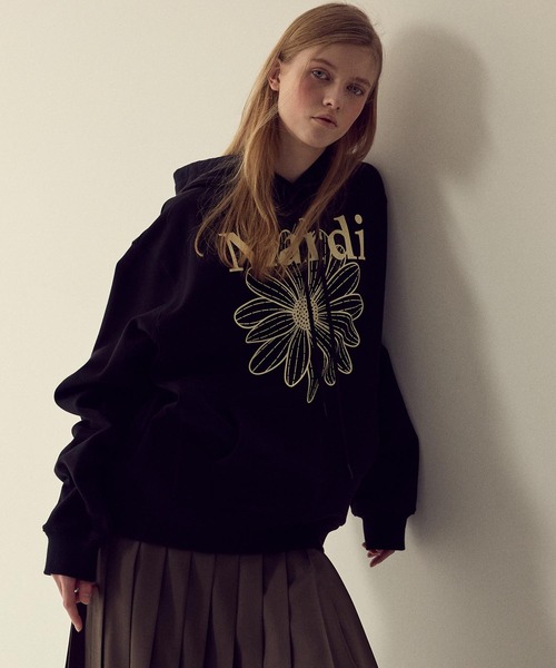 Mardi Mercredi（マルディメクルディ） パーカー OVERSIZED HOODY