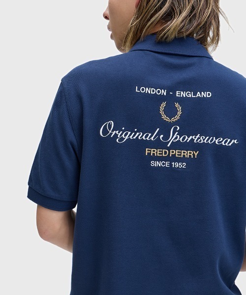 フレッドペリー　ポロシャツ　刺繍ロゴ　長袖シャツ　古着　XLサイズ　ネイビー FRED PERRY（フレッドペリー） ポロシャツ Original Sportswear Polo