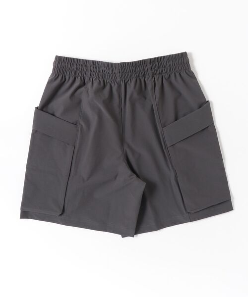 New Balance（ニューバランス） カーゴパンツ NB GREYショート8インチ