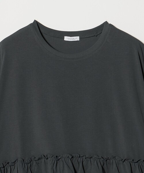 UNITED ARROWS チャコールグレー グレー ペプラムカットソー　半袖 A DAY IN THE LIFE tシャツ 半袖 プレーティング ペプラムカットソー