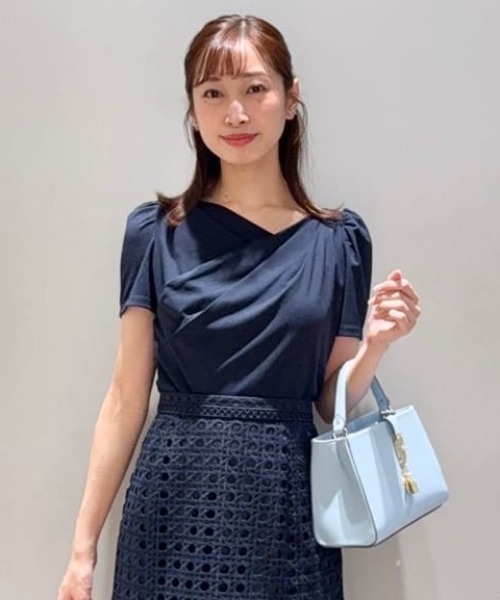 CELFORD（セルフォード） tシャツ アシンメトリーカットトップス