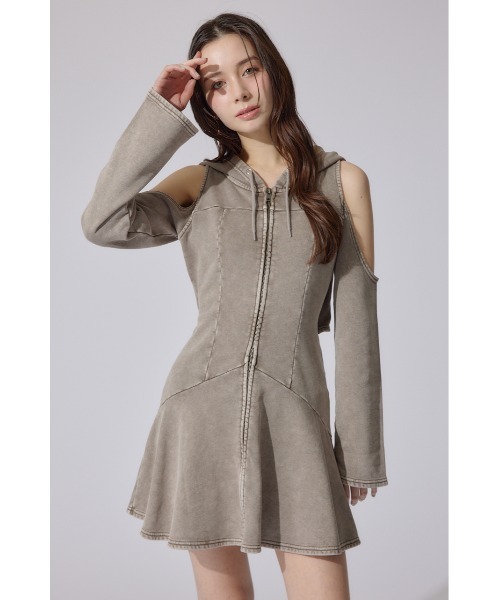 rienda フードマーメイドワンピース　春服 ブラウン 新品未使用 セール】アシンメトリーギャザーフリルワンピース（ワンピース