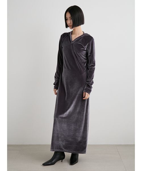 MIESROHE（ミースロエ） ワンピース ベロアリラクシングフーディ