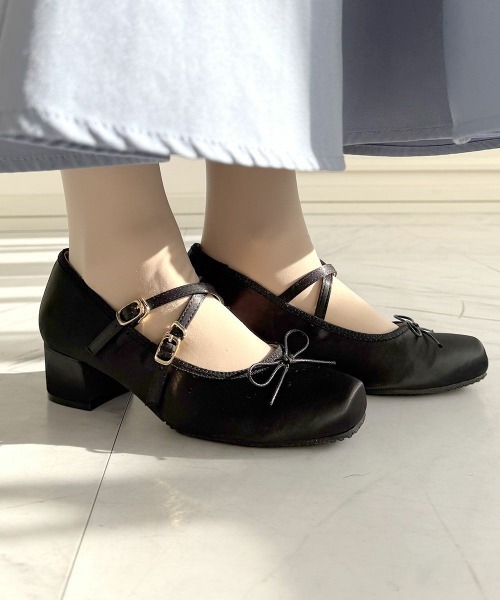 an another angelus（アンアナザーアンジェラス） パンプス クロス