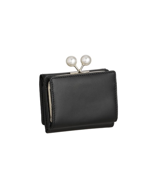 未使用級 マリークワント エンボスデイジー パール 三つ折り財布 がま口 MARY QUANT（マリークヮント） 財布 マリークワント エンボスデイジー