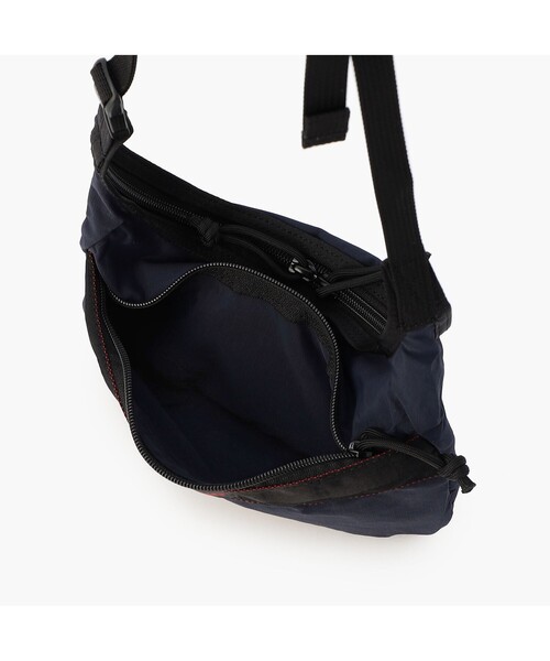 【極美品】BRIEFING ショルダーバッグ サコッシュ 黒 ブリーフィング ショルダーバッグ サコッシュ USA製 黒 美品