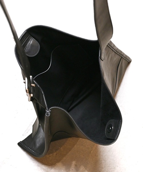 EARLE（アール） ショルダーバッグ アール / Welt piping shoulder bag 