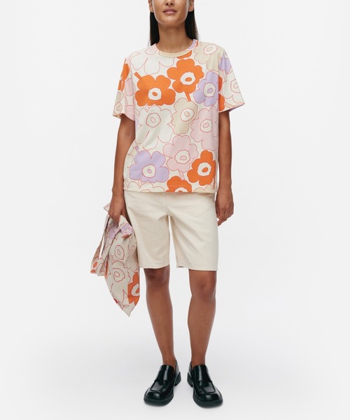 最終価格　マリメッコ　いちご　Tシャツ　キオスキ　S marimekko tシャツ 「kioski」 Vihne Piirto Unikko / t-shirt